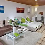 Apartment H2 *