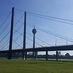 H2 Apartment Dusseldorf